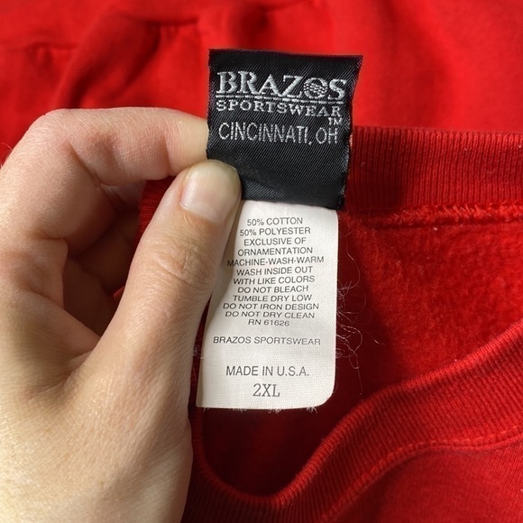 Vintage Mickey Unlimited Red Crewneck Sweatshirt USA 2XL - Picture 4 of 7